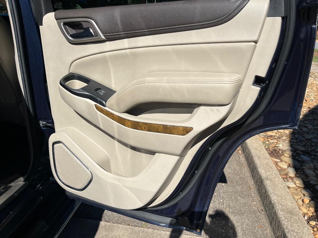 2017 GMC Yukon Denali - Photo 25