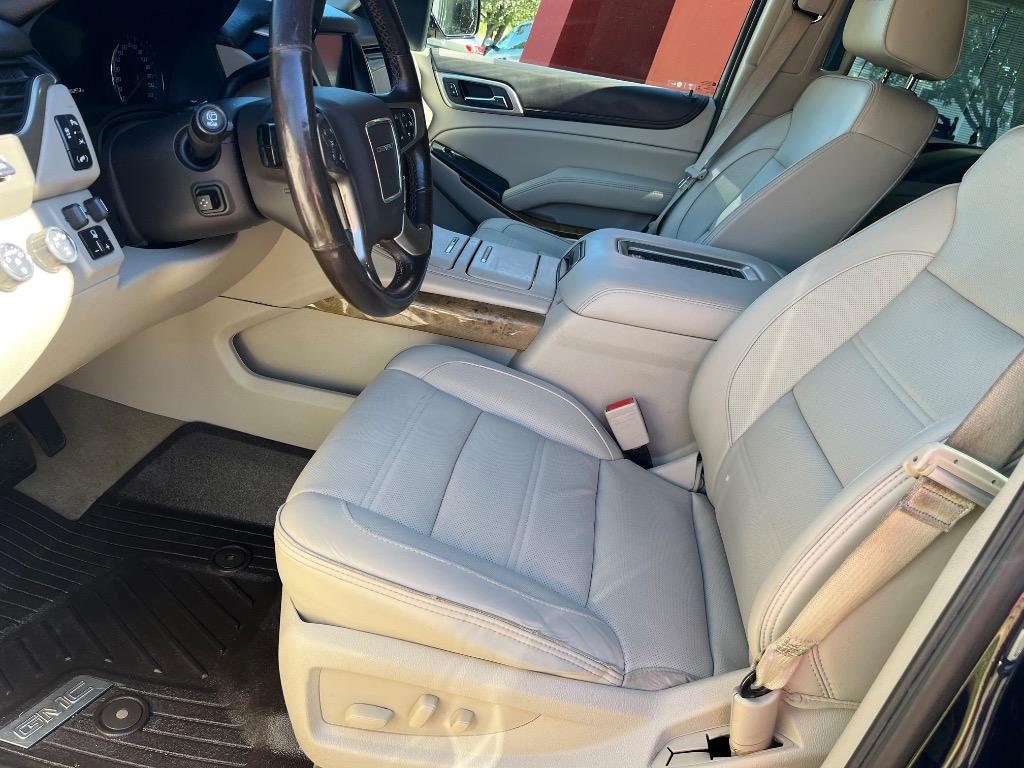 2017 GMC Yukon Denali - Photo 9