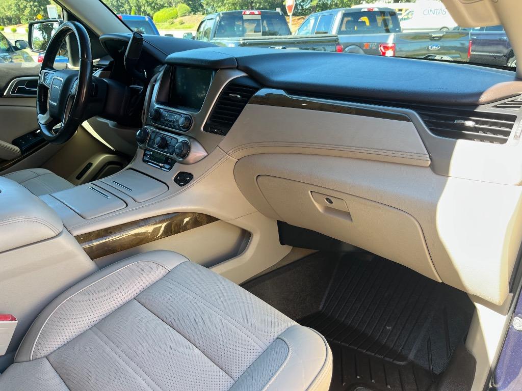 2017 GMC Yukon Denali - Photo 14